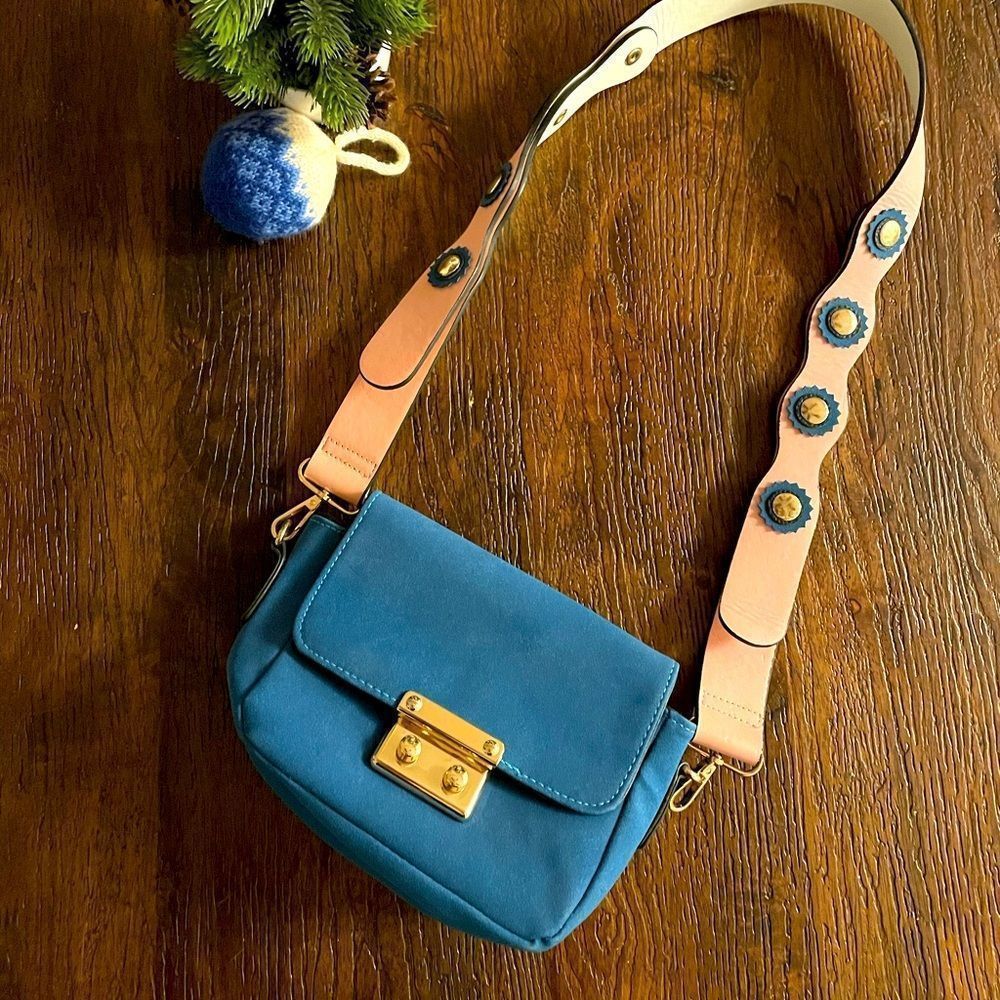 Ardenes | Super Cute Blue and Pink Purse